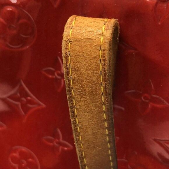 LOUIS VUITTON Reade PM M91088 Rouge Monogram Vernis MI1011 Handbag - Picture 12 of 14